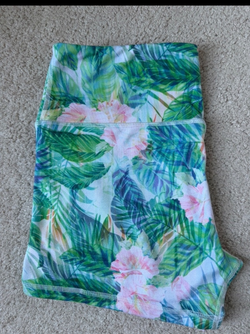 Apex Contour Short 3.25" - Mid Rise - Double lined - Size M - Picture 3 of 4